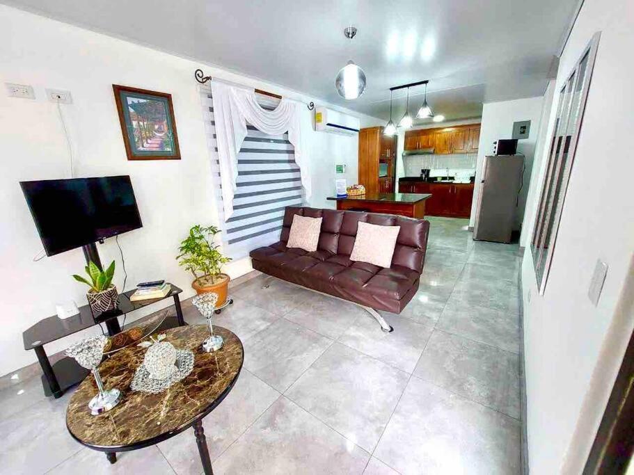 Airport Sjo Residence - Edward & Familia Inn Río Segundo Εξωτερικό φωτογραφία
