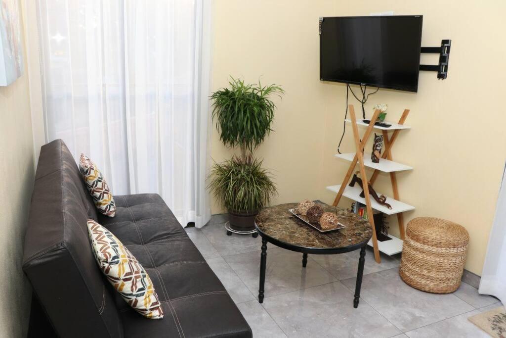 Airport Sjo Residence - Edward & Familia Inn Río Segundo Εξωτερικό φωτογραφία