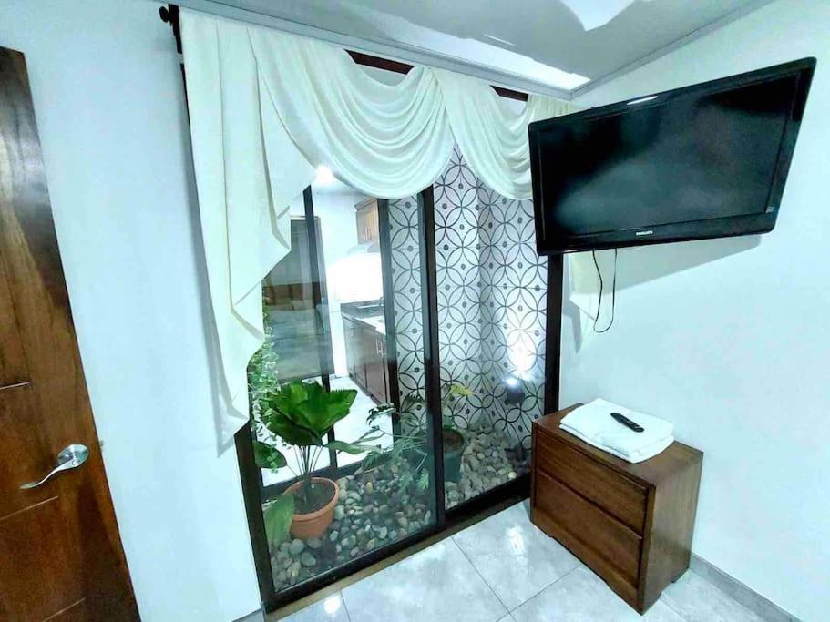 Airport Sjo Residence - Edward & Familia Inn Río Segundo Εξωτερικό φωτογραφία