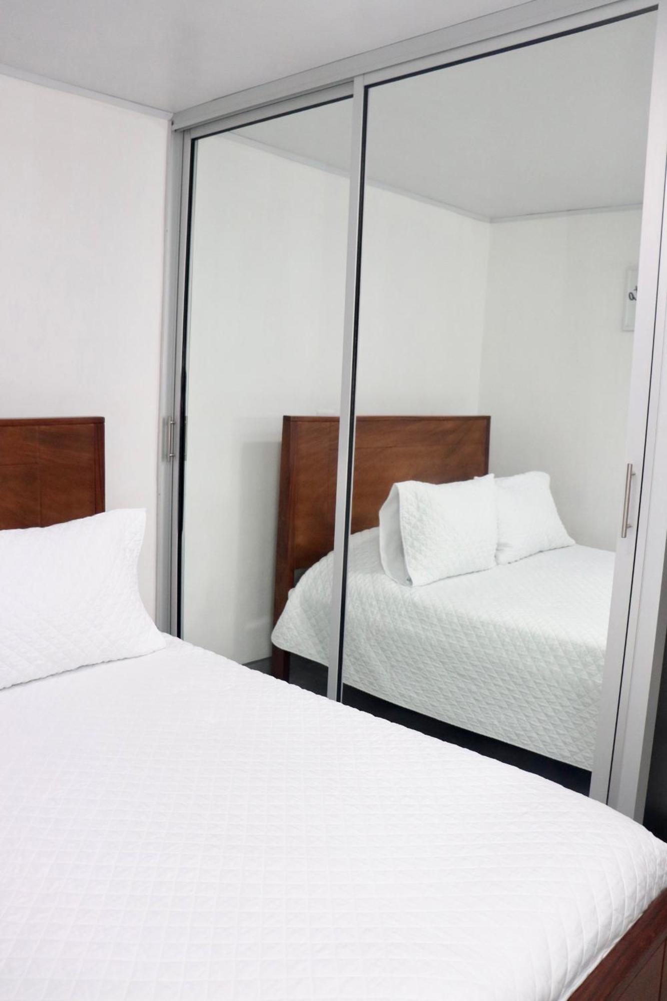 Airport Sjo Residence - Edward & Familia Inn Río Segundo Εξωτερικό φωτογραφία