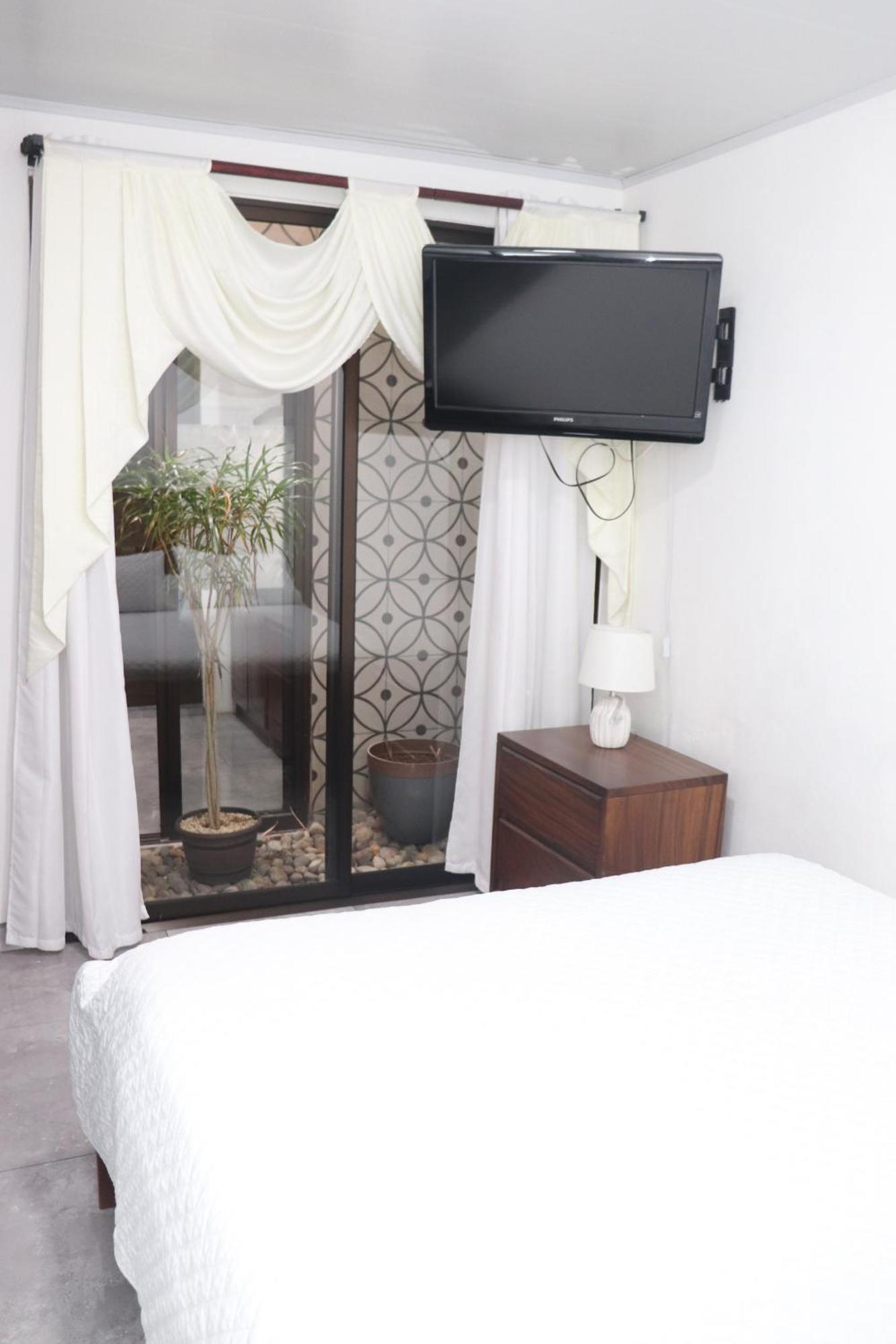 Airport Sjo Residence - Edward & Familia Inn Río Segundo Εξωτερικό φωτογραφία